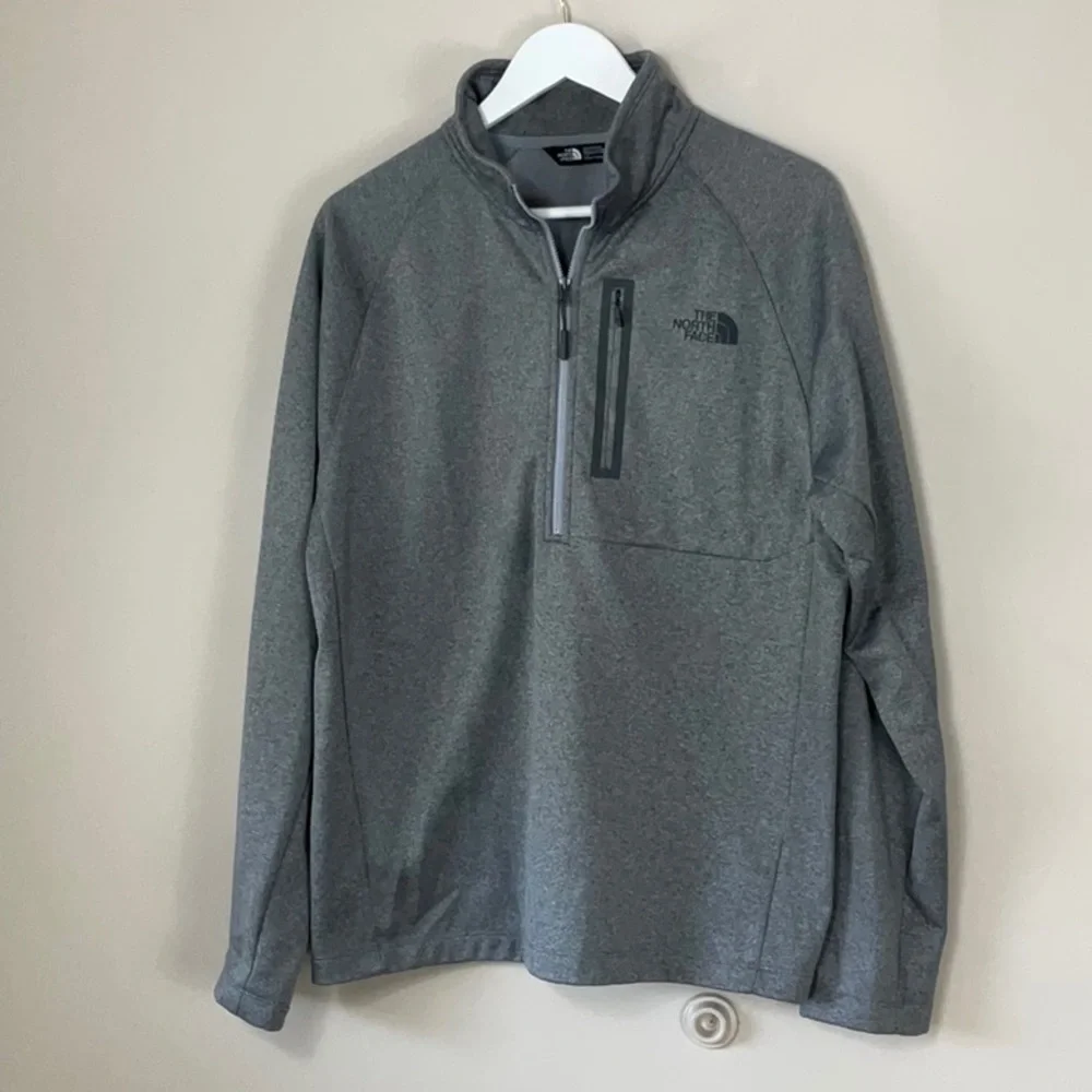 The North Face men’s quarter zip grey